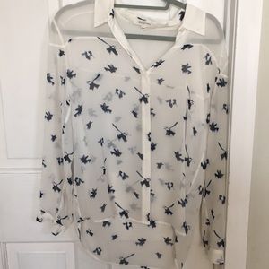 Two by Vince Camuto Bird Print Sheer blouse Small